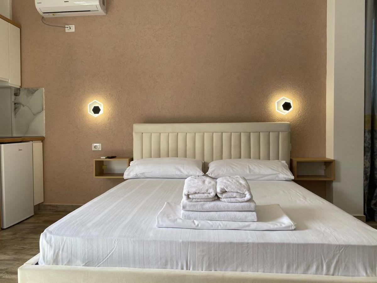 Gray&Oli Studios Vlorë 外观 照片