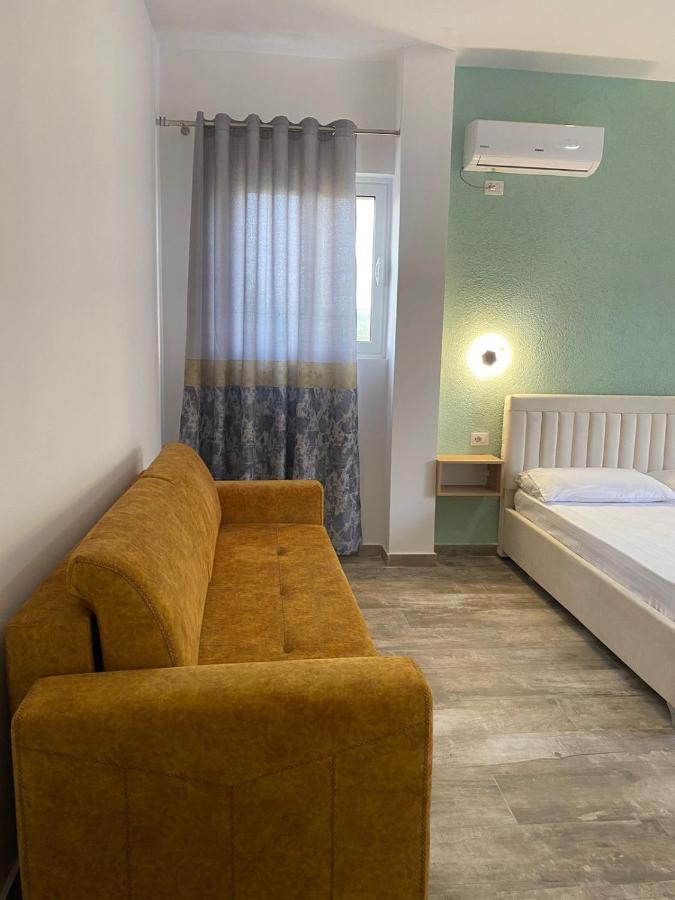 Gray&Oli Studios Vlorë 外观 照片