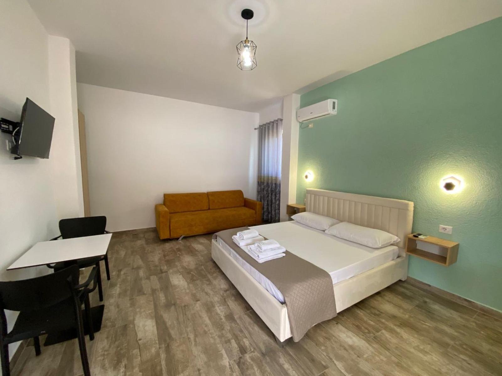 Gray&Oli Studios Vlorë 外观 照片